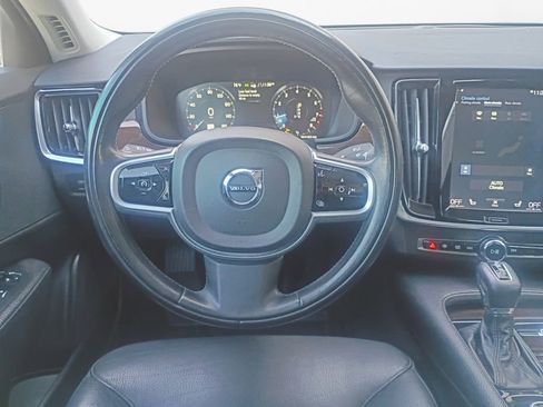 Used 2018 Volvo S90 T5 Momentum w/ Convenience Package image 20