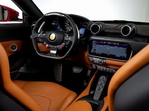 Used 2019 Ferrari Portofino image 50