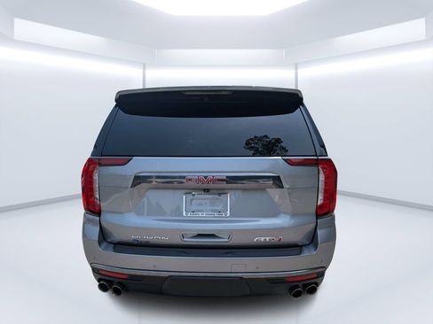 Used 2023 GMC Yukon AT4 w/ AT4 Premium Package AWD/4WD image 4