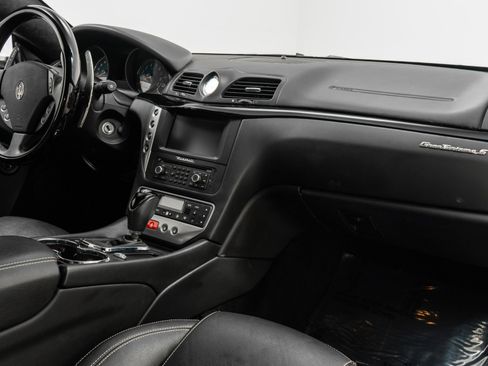 Used 2012 Maserati GranTurismo S image 14