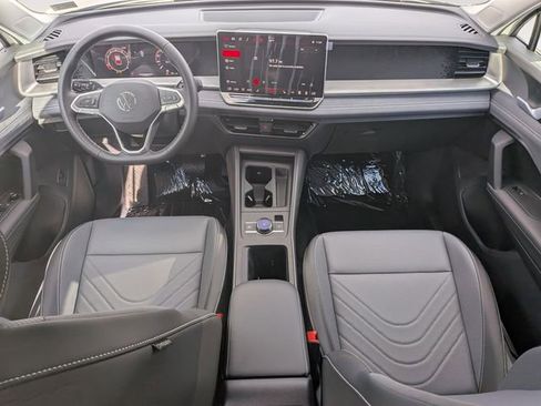 New 2026 Volkswagen Tiguan SE image 25