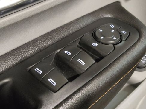 Used 2019 GMC Terrain SLT w/ Preferred Package image 27