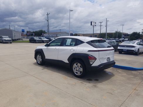 Used 2025 Hyundai Kona SE FWD image 5
