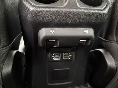 Used 2022 Jeep Gladiator Rubicon w/ LED Lighting Group AWD/4WD image 20