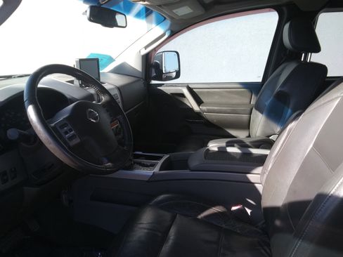 Used 2006 Nissan Titan LE w/ (T01) Tow Pkg AWD/4WD image 10
