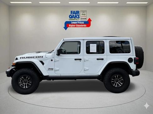 Certified 2025 Jeep Wrangler Unlimited Rubicon AWD/4WD image 15