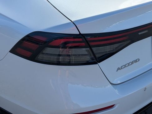 Used 2023 Honda Accord EX-L image 13