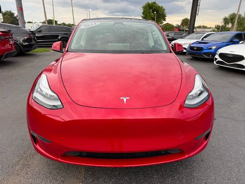 Used 2023 Tesla Model Y AWD image 2