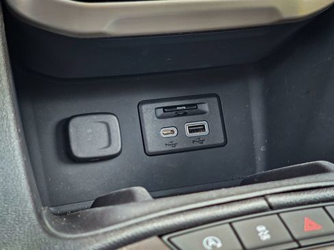 Used 2023 GMC Acadia Denali w/ Denali Technology Package AWD/4WD image 32