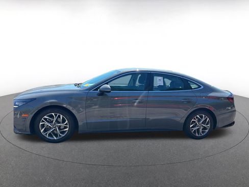 Used 2021 Hyundai Sonata SEL FWD image 4