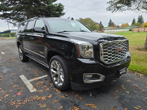 Used 2020 GMC Yukon XL Denali w/ Denali Ultimate Package image 9