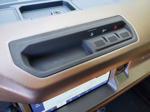 Used 2021 Ford Bronco Outer Banks image 48