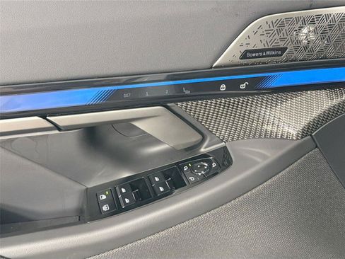 New 2026 BMW i5 w/ Executive Package AWD/4WD image 17