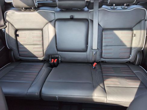 Used 2025 GMC Sierra 2500 AT4X AWD/4WD image 33