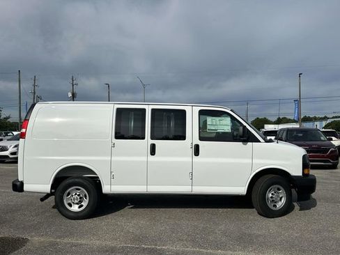 New 2026 Chevrolet Express 2500 w/ Driver Convenience Package RWD image 9