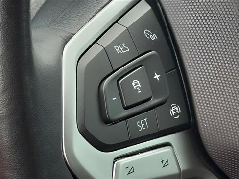 Used 2021 Volkswagen Atlas SE image 14