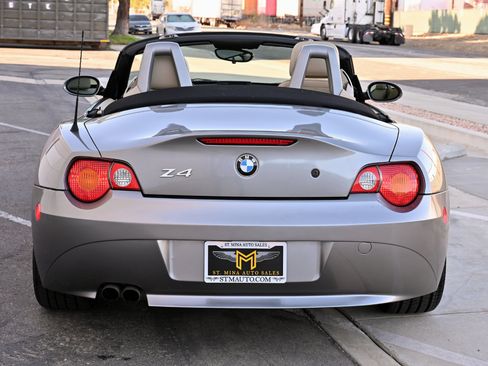 Used 2004 BMW Z4 3.0i RWD image 5