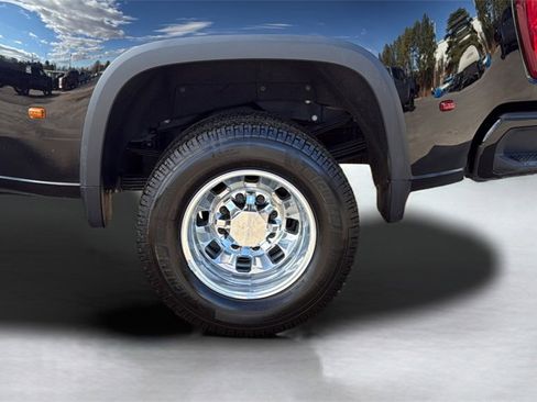 Used 2024 Chevrolet Silverado 3500 High Country w/ High Country Premium Package image 14