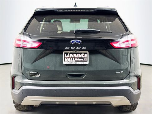 Used 2022 Ford Edge SEL w/ Convenience Package image 5