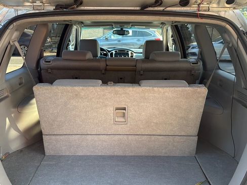 Used 2004 Toyota Highlander 2WD V6 image 11