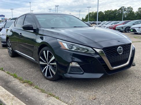 Used 2020 Nissan Altima 2.5 SR FWD image 1