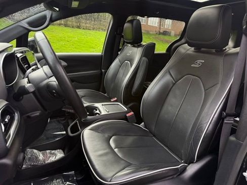 Used 2019 Chrysler Pacifica Limited w/ Advanced Safetytec Group image 10