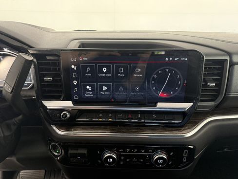 Used 2023 GMC Sierra 1500 SLE w/ X31 Off-Road Package AWD/4WD image 18