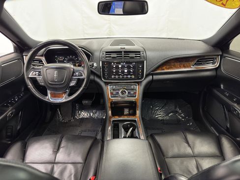 Used 2017 Lincoln Continental Reserve w/ Technology Package image 25