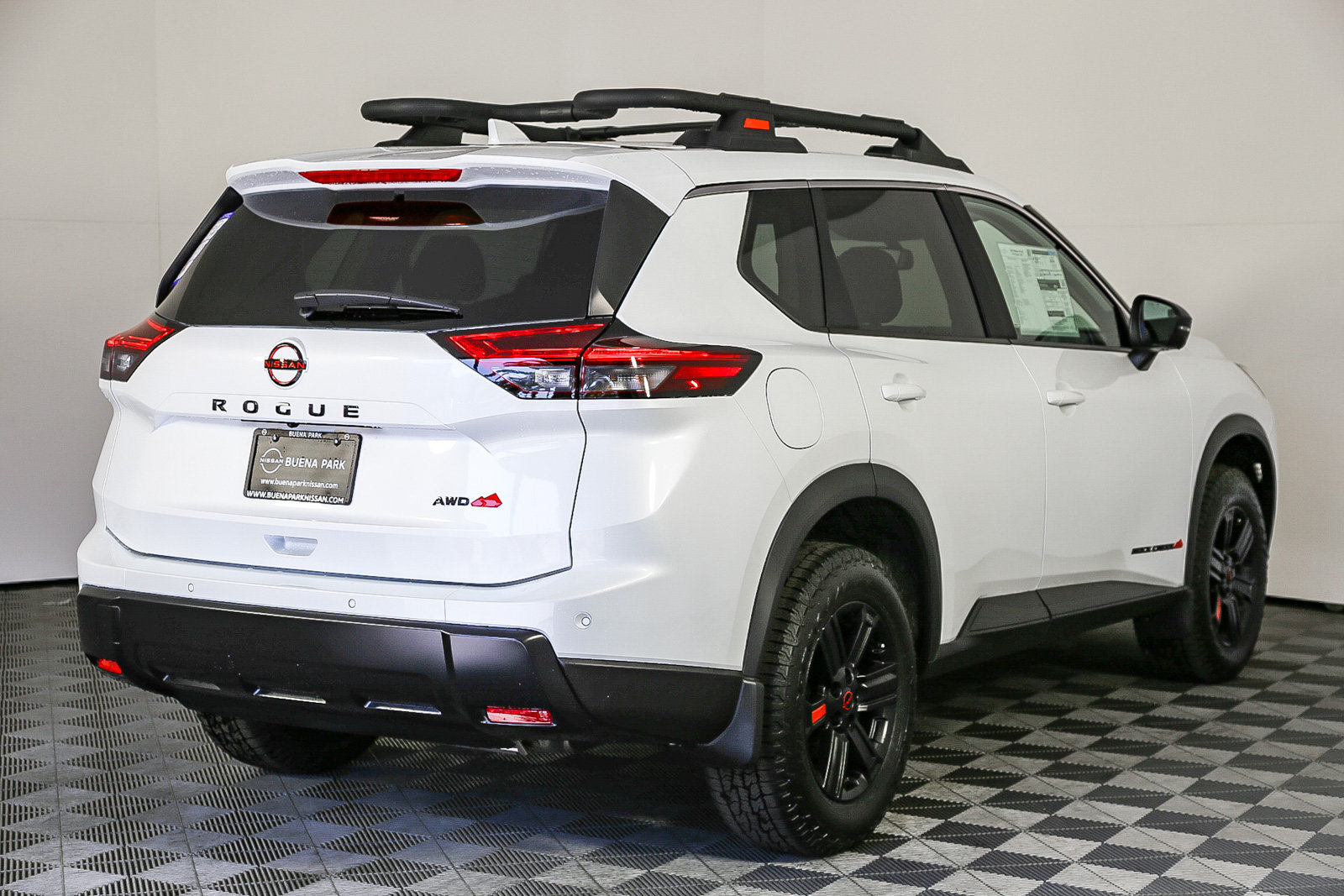 Used 2025 Nissan Rogue SV w/ Rock Creek Premium Package AWD/4WD image 9