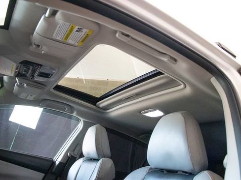 Used 2021 Subaru Crosstrek 2.5i Limited w/ Moonroof Package 2 image 28