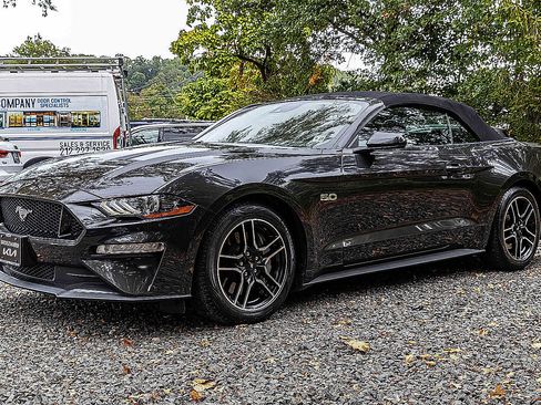 Used 2022 Ford Mustang GT Premium image 4