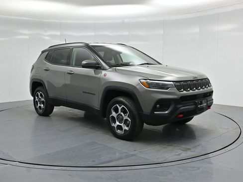 Used 2022 Jeep Compass Trailhawk w/ Trailhawk Elite Group image 56