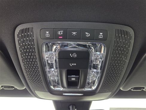 Used 2019 Mercedes-Benz A 220 4MATIC image 18