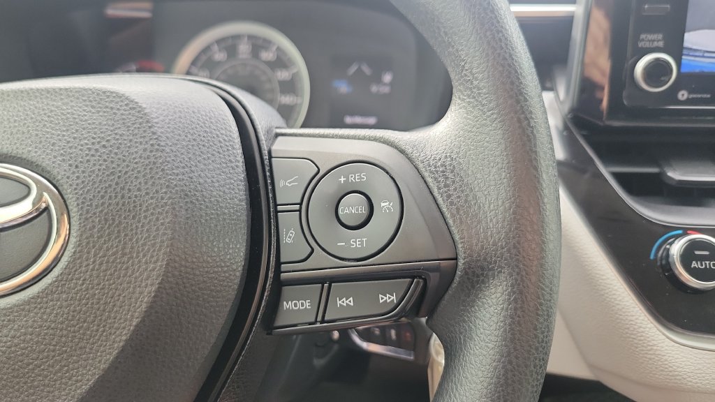 Used 2022 Toyota Corolla LE FWD image 20