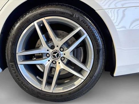 Used 2019 Mercedes-Benz S 560 Sedan image 30