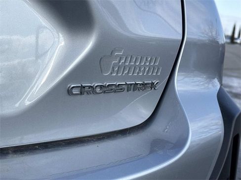 Used 2025 Subaru Crosstrek 2.0i image 4