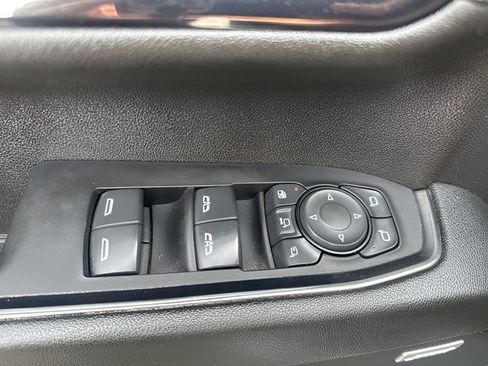 Used 2024 GMC Sierra 2500 AT4 w/ AT4 Preferred Package AWD/4WD image 32