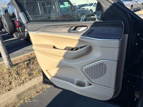 New 2026 Jeep Grand Cherokee Limited image 21