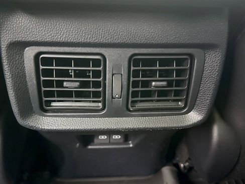 Certified 2024 Toyota Venza Limited image 26