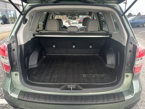 Used 2016 Subaru Forester 2.5i Touring w/ Eyesight & Navigation System image 12