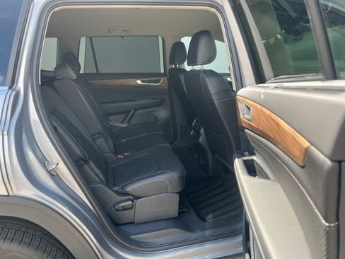 Used 2026 Volkswagen Atlas SE w/ Black Wheel Package FWD image 37