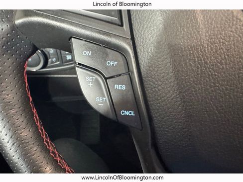 Used 2022 Ford Edge ST-Line w/ Class II Trailer Tow Package AWD/4WD image 41