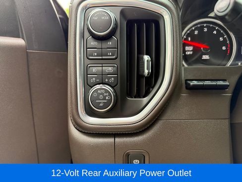 Used 2020 Chevrolet Silverado 1500 LTZ w/ LTZ Premium Package AWD/4WD image 30