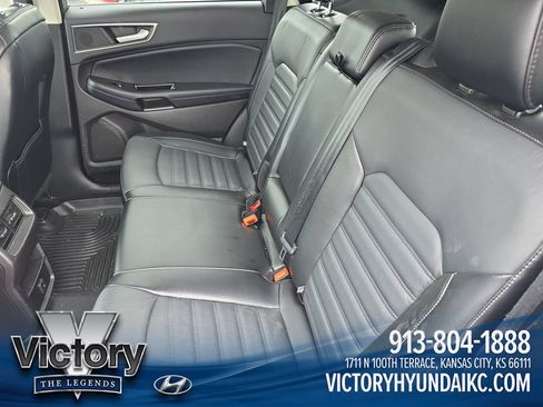 Used 2018 Ford Edge SEL w/ Equipment Group 201A AWD/4WD image 25