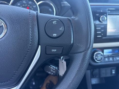 Used 2015 Toyota Corolla L image 16