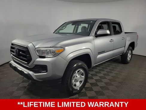Used 2022 Toyota Tacoma SR w/ SR Convenience Package RWD image 3