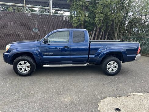 Used 2006 Toyota Tacoma 4x4 Access Cab V6 image 2