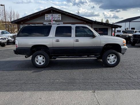 Used 2003 GMC Yukon XL SLT w/ 1SD Preferred Equipment Group AWD/4WD image 6