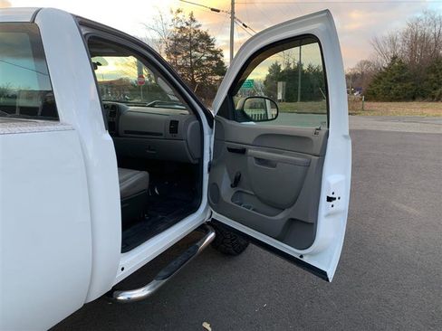 Used 2011 GMC Sierra 3500 W/T w/ Snow Plow Prep Package image 14