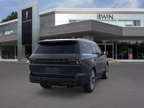 New 2026 Lincoln Navigator Black Label AWD/4WD image 8